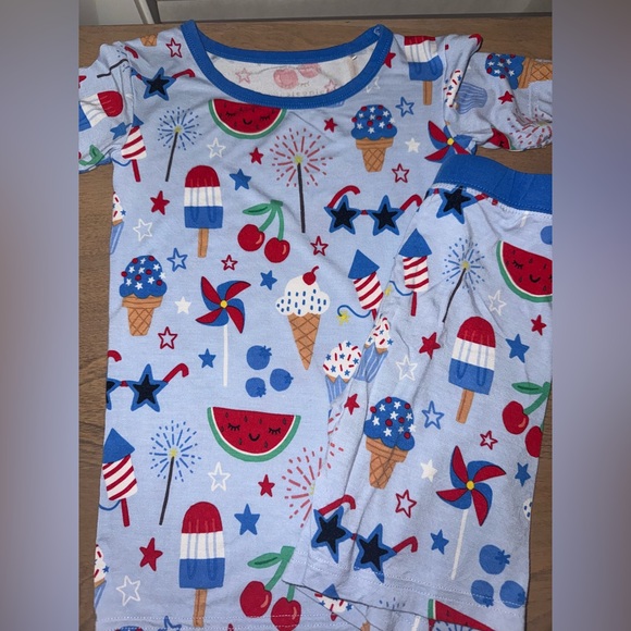 Little Sleepies 4th of July Bamboo PJs Size 5/6 - Picture 1 of 2
